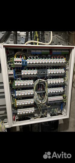 Электрик-слаботочник