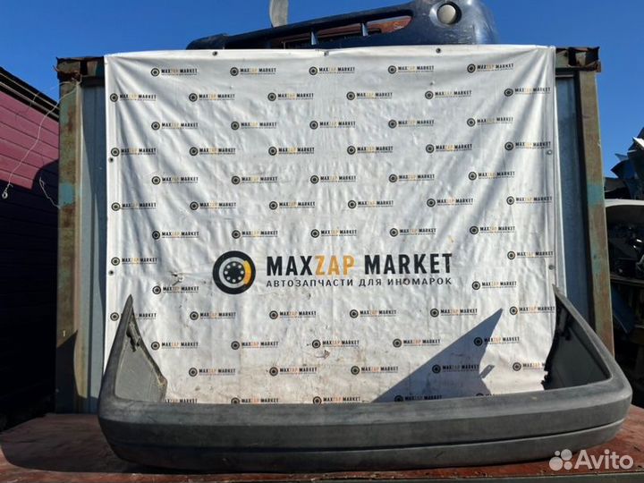 Задний бампер Vw Passat B3 седан