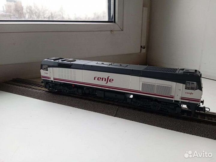 Модель 319 испания rocco 1:87 ho