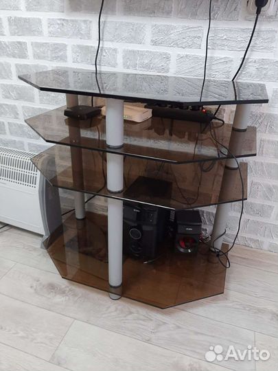 Стол стеклянный