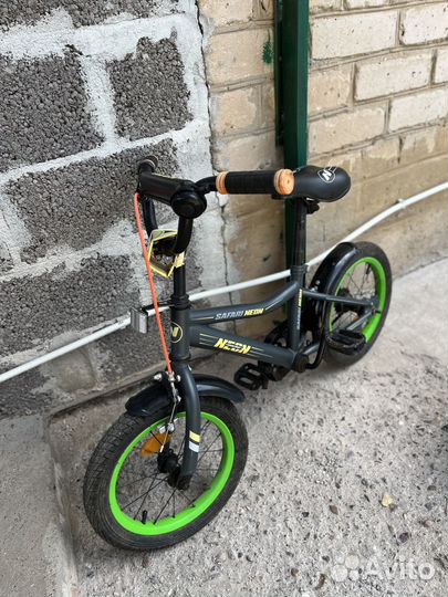 Велосипед детский 4 колесный