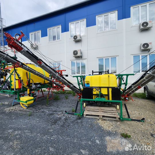 Опрыскиватель навесной