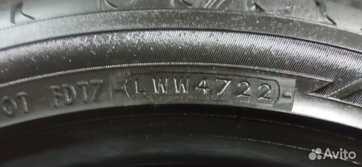 Yokohama Advan Sport V107 225/40 R18 192ZR