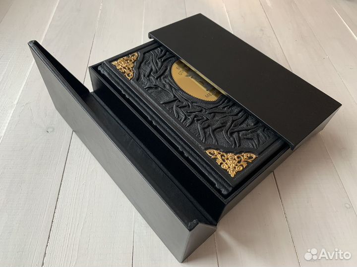 Великие открытия в медицине (кож-ая книга в ларце)