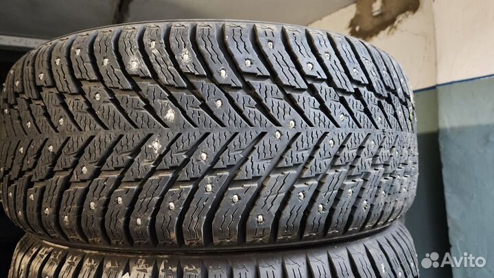 Nokian Tyres Hakkapeliitta 10p 225/50 R17