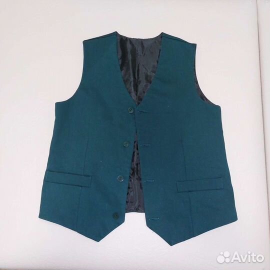 Зелёный пиджак и жилетка. Форма 36 гимназии