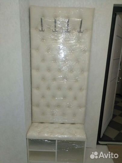 Вешалка в прихожую