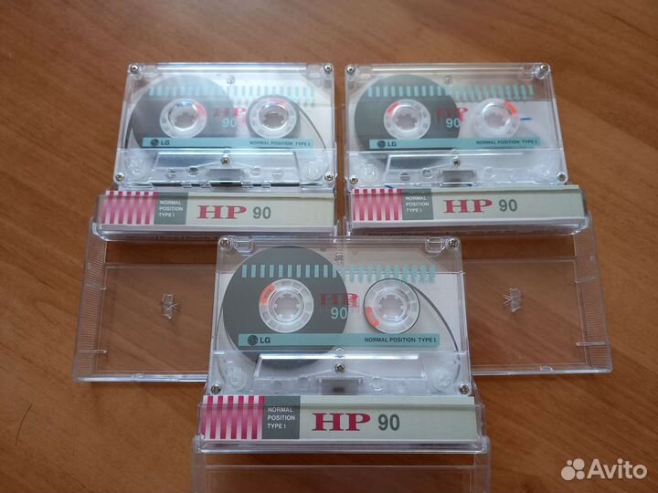 Аудиокассеты с записями