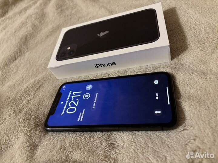 iPhone 11, 64 ГБ