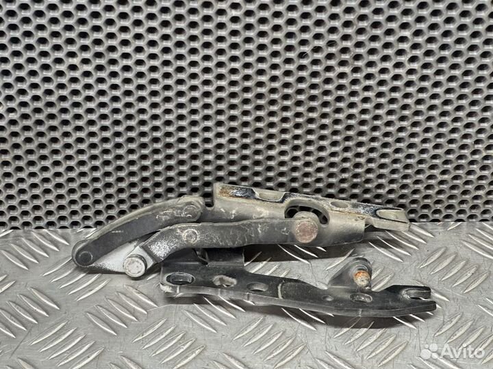 Петля капота BMW X5 E53