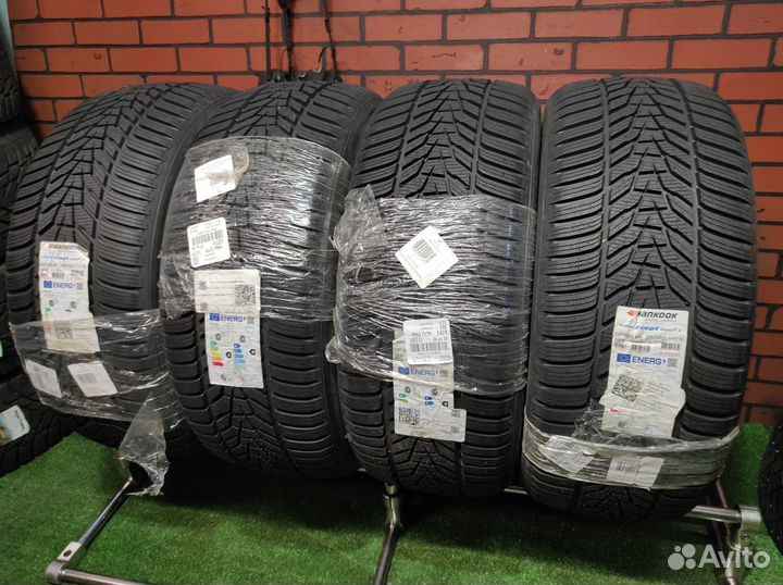 Hankook Winter I'Cept Evo 3 X W330A 265/50 R20 111V