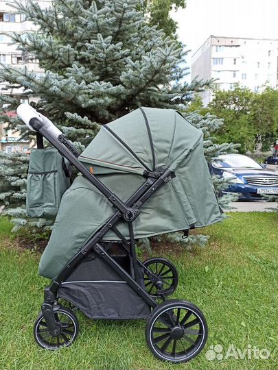 Новая коляска с перекидной ручкой Luxmom H2