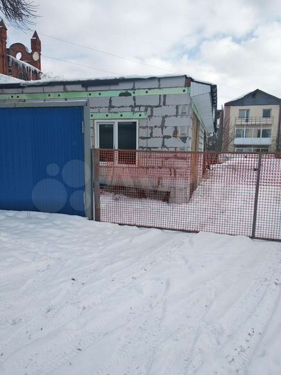 Гараж, > 30 м²
