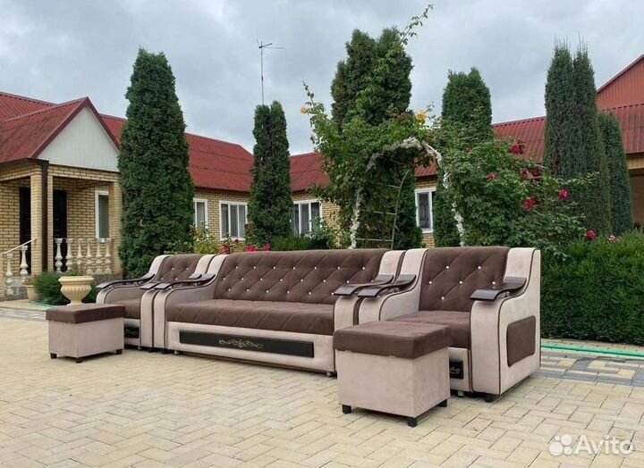 Диван в офис