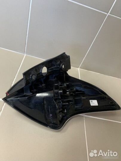 Фонарь задний левый Toyota Rav4