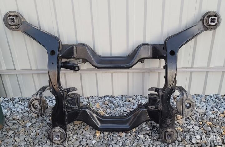 Подрамник передний Mercedes w140 s500 s600