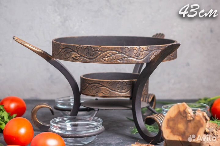 Садж с тефлоновым покрытием 43 см с подставкой с с