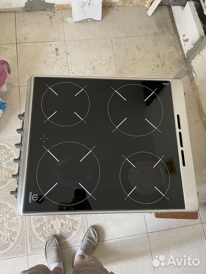 Электроплита Indesit MVI5V05(X) /RU с духовкой бу