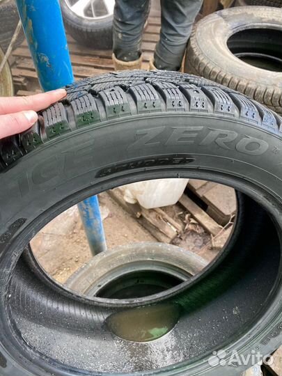 Pirelli Ice Zero 235/50 R18