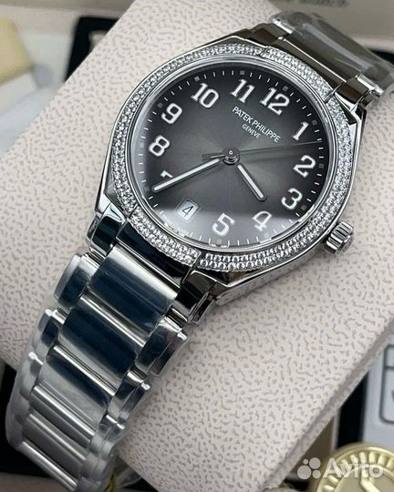 Часы Patek Philippe Twenty4 Automatic 36mm Twenty 4 7300/1200A-010 + подарок 1 год гарантии