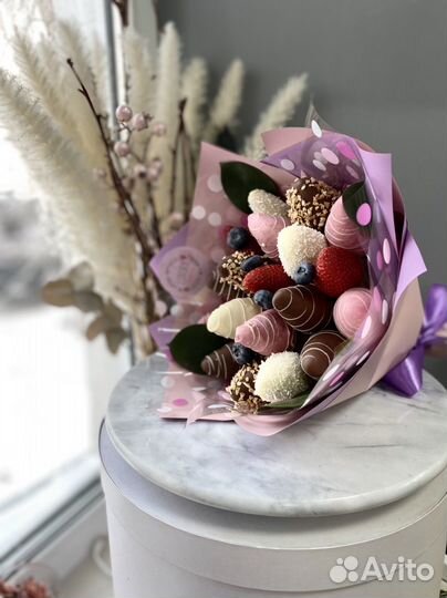 Клубничный букет