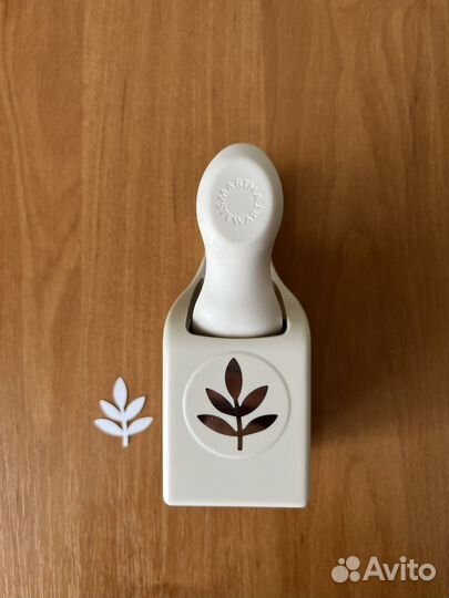 Фигурный дырокол Martha Stewart, Ветка