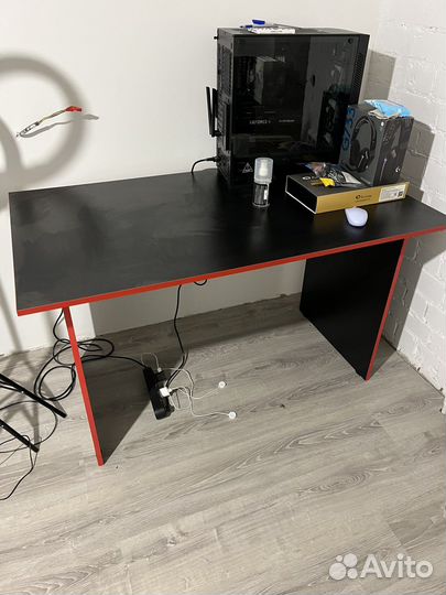 Игровой стол