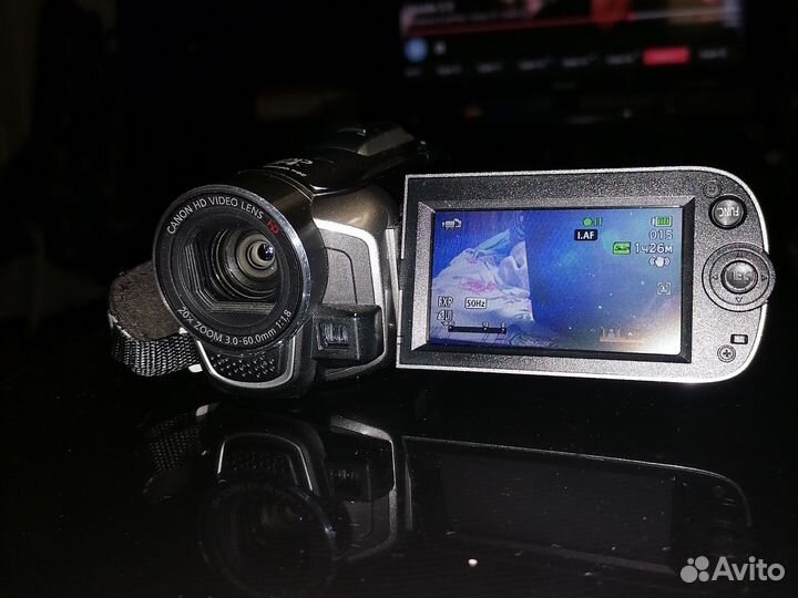 Видеокамера canon legria Full HD