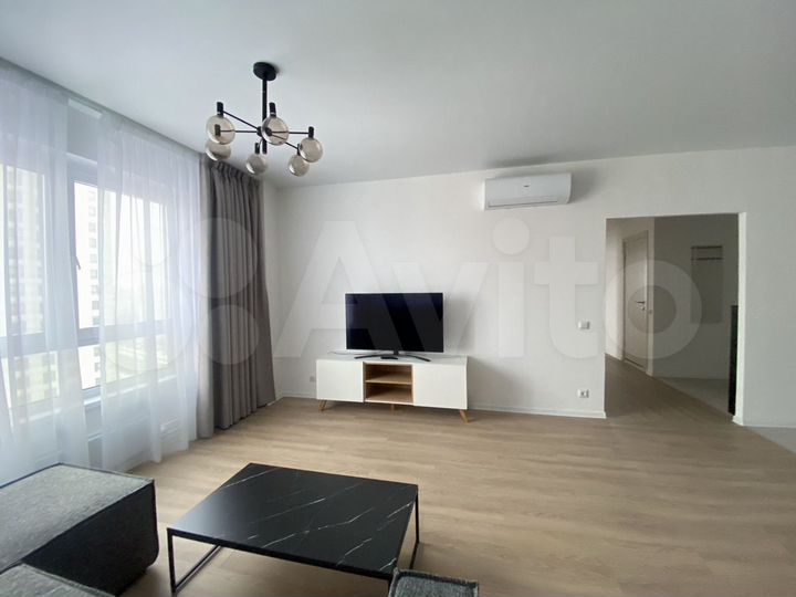 3-к. квартира, 83 м², 18/33 эт.