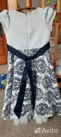 Продам платье на девочку