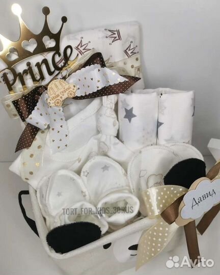 Торт из памперсов, подарок новорожденному