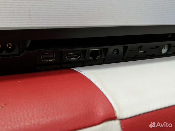 Игровая приставка Sony PS4 Slim SSD + 2 джойстика