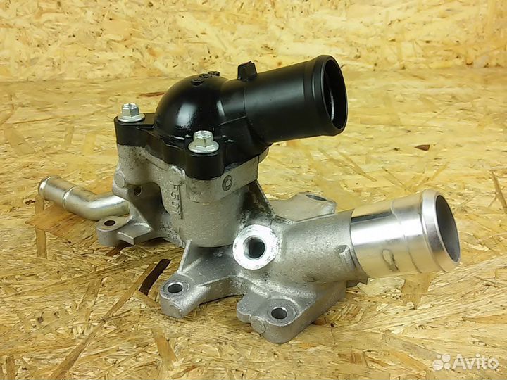 Термостат Mazda CX5 CX7 в наличии