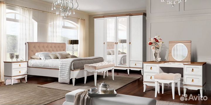 Стол туалетный 