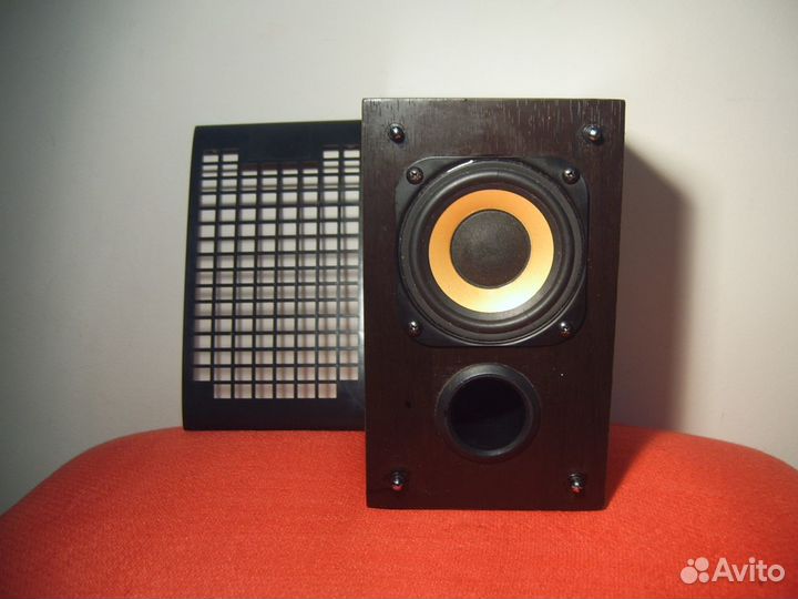 Колонка Microlab