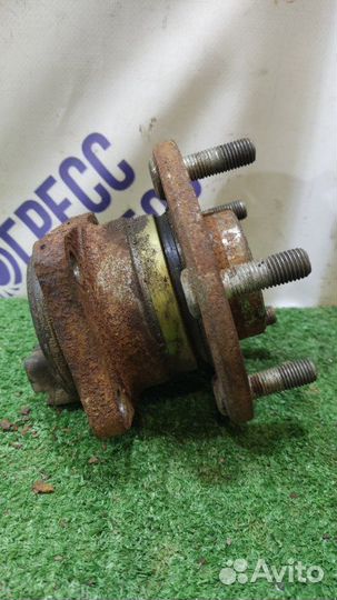 Ступица задняя правая Ford Mondeo 3 седан 1.8 130