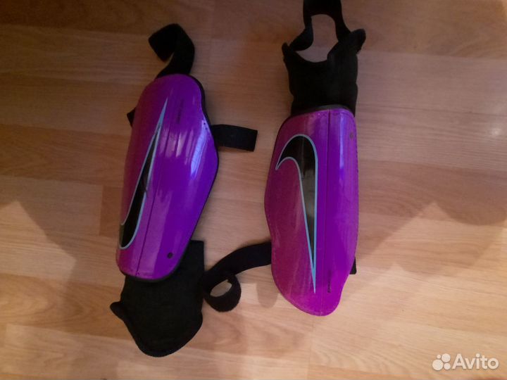 Щитки найк для голенищ,гетры,перчатки,маска на лиц