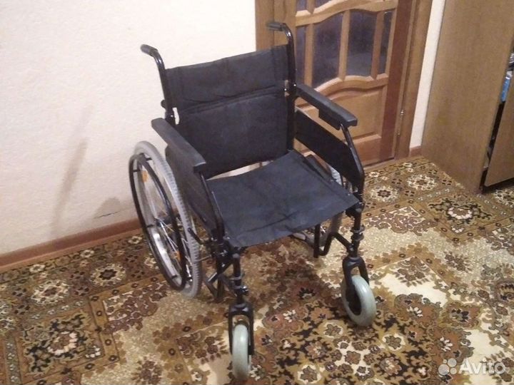 Коляска инвалидная прогулочная