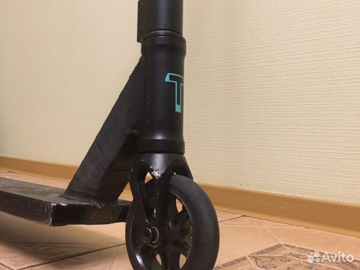 Трюковой самокат tech team voodoo