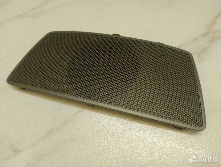 Накладка (сетка) динамика Ssangyong Rexton