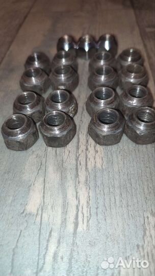 Колесные гайки