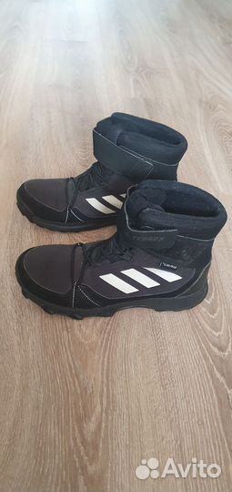 Ботинки зимние детские adidas размер 37.5-38