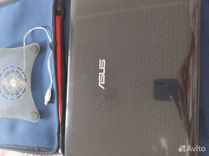 Ноутбук asus