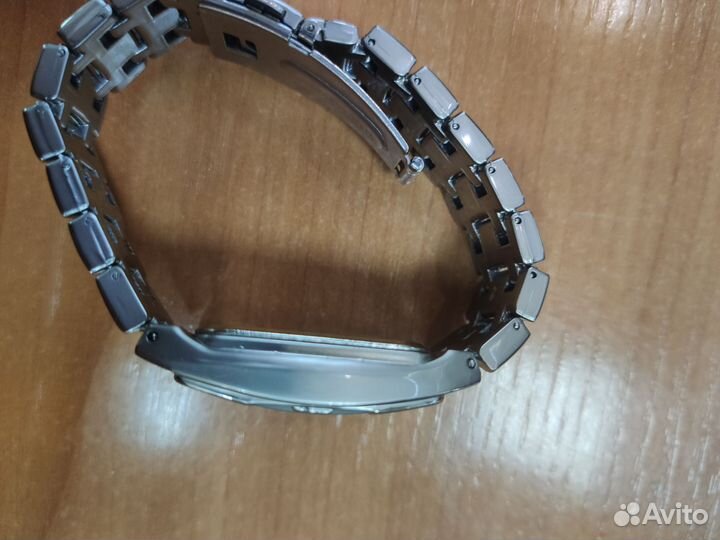 Часы наручные