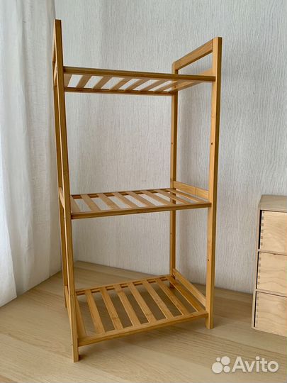 Стеллаж из бамбука