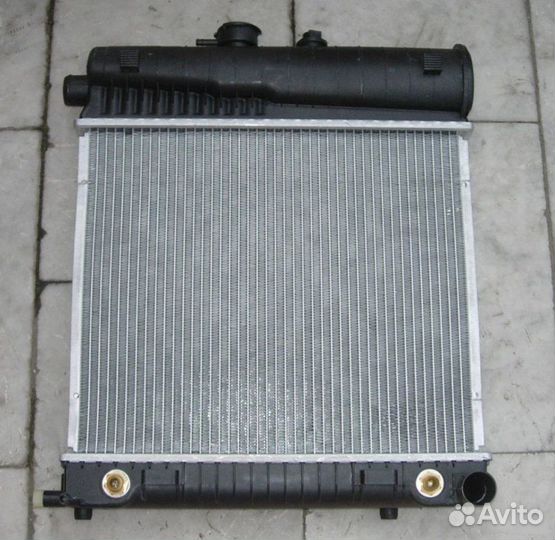 Радиатор Mercedes-Benz W202