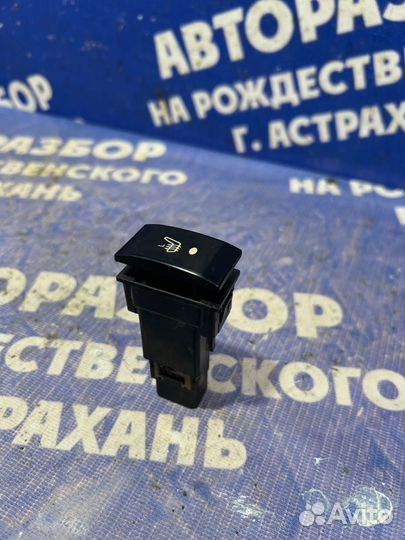 Кнопка обогрева сидений Geely Mk седан 2009