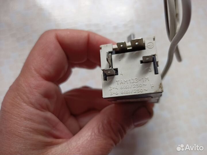 Терморегулятор там133-1М