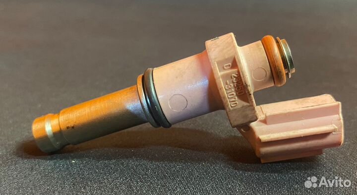 Форсункa топливная Lexus Is350 GSE21 2grfse 2005