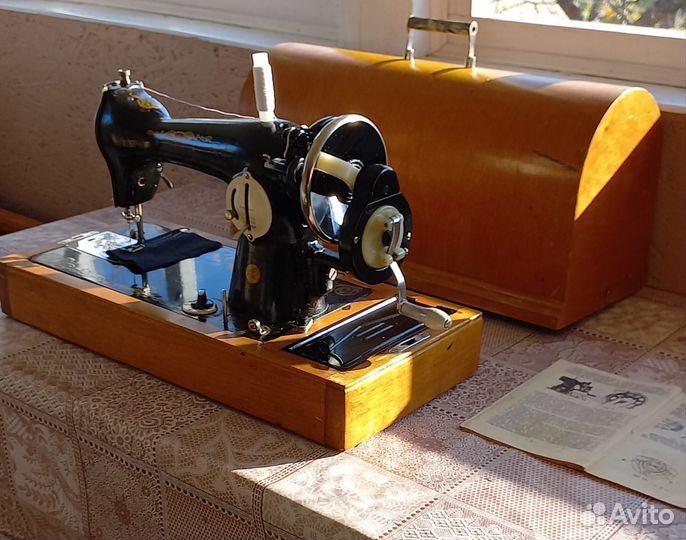 Швейная машина подольск ручная